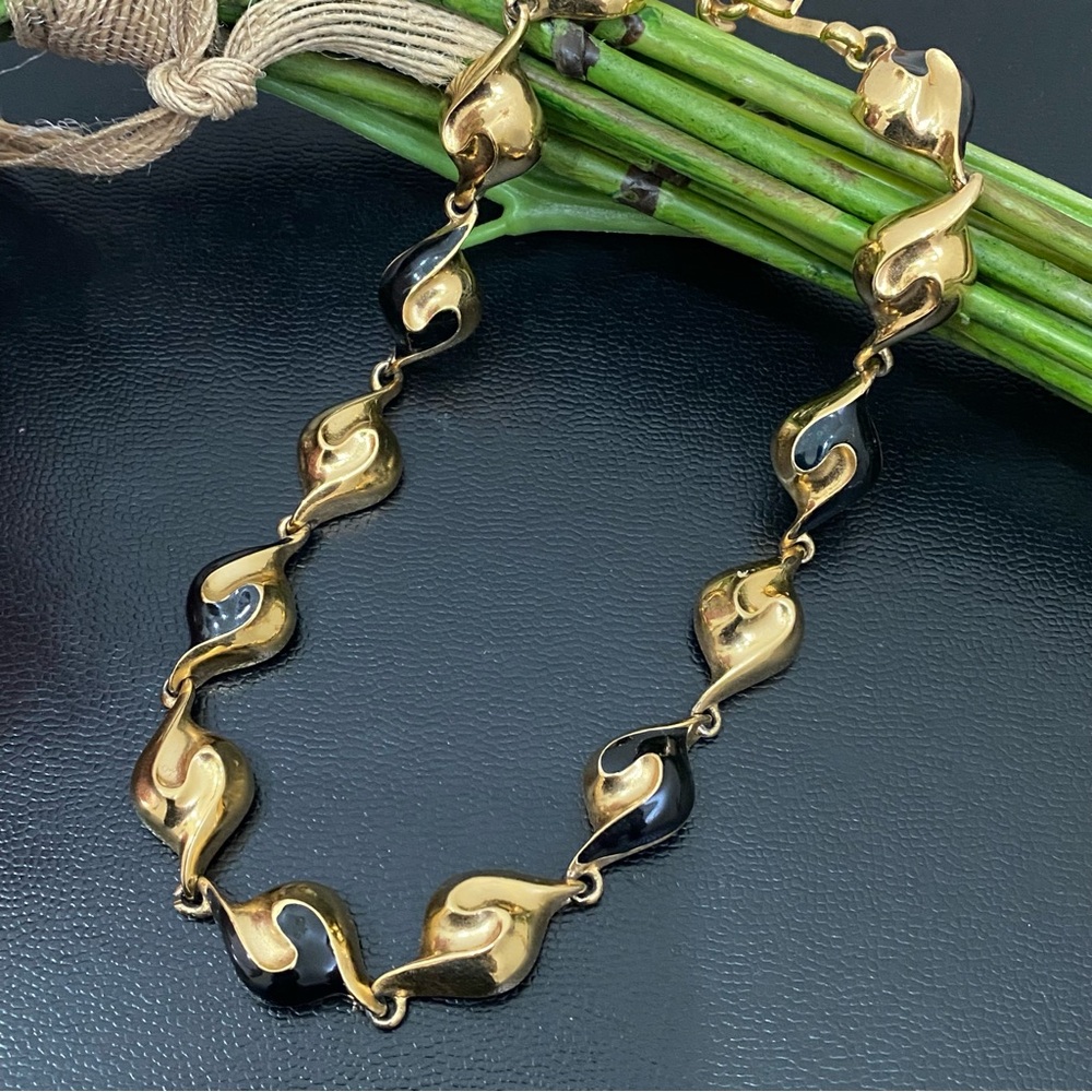 Vintage Unsigned Black Enamel Gold-tone Link Chunky Choker Necklace 70.6g